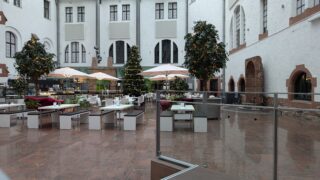 Das Forum mit integriertem Museumscafé.