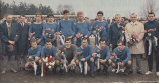 Die Meisterelf des SV Alsenborn nach dem Titelgewinn in der Regionalliga Südwest 1968.