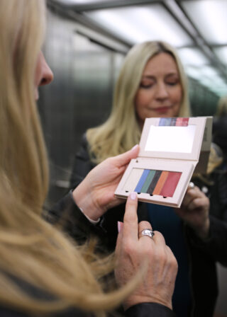 Beauty-Palette Beauty-Palette von Benecos im Einsatz.