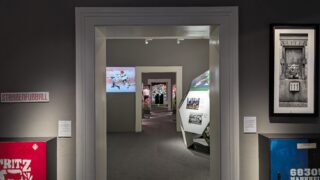 Eingangsszenerie der Ausstellung.