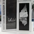 Katalog und Postkarten mit den Fotomotiven begleitend zur Ausstellung "Horst Hamann – Kaiserdom zu Speyer. Vertical Photographs".