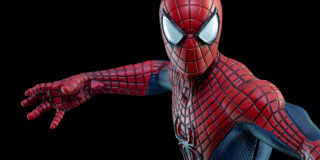 Figurine „Spider-Man: No way Home“ des Herstellers Iron Studios. BDS Art Scale 1/10. Maße: 24 x 12 x 12 cm (H/B/T). Material: PVC, Gewicht: 0,8 kg.